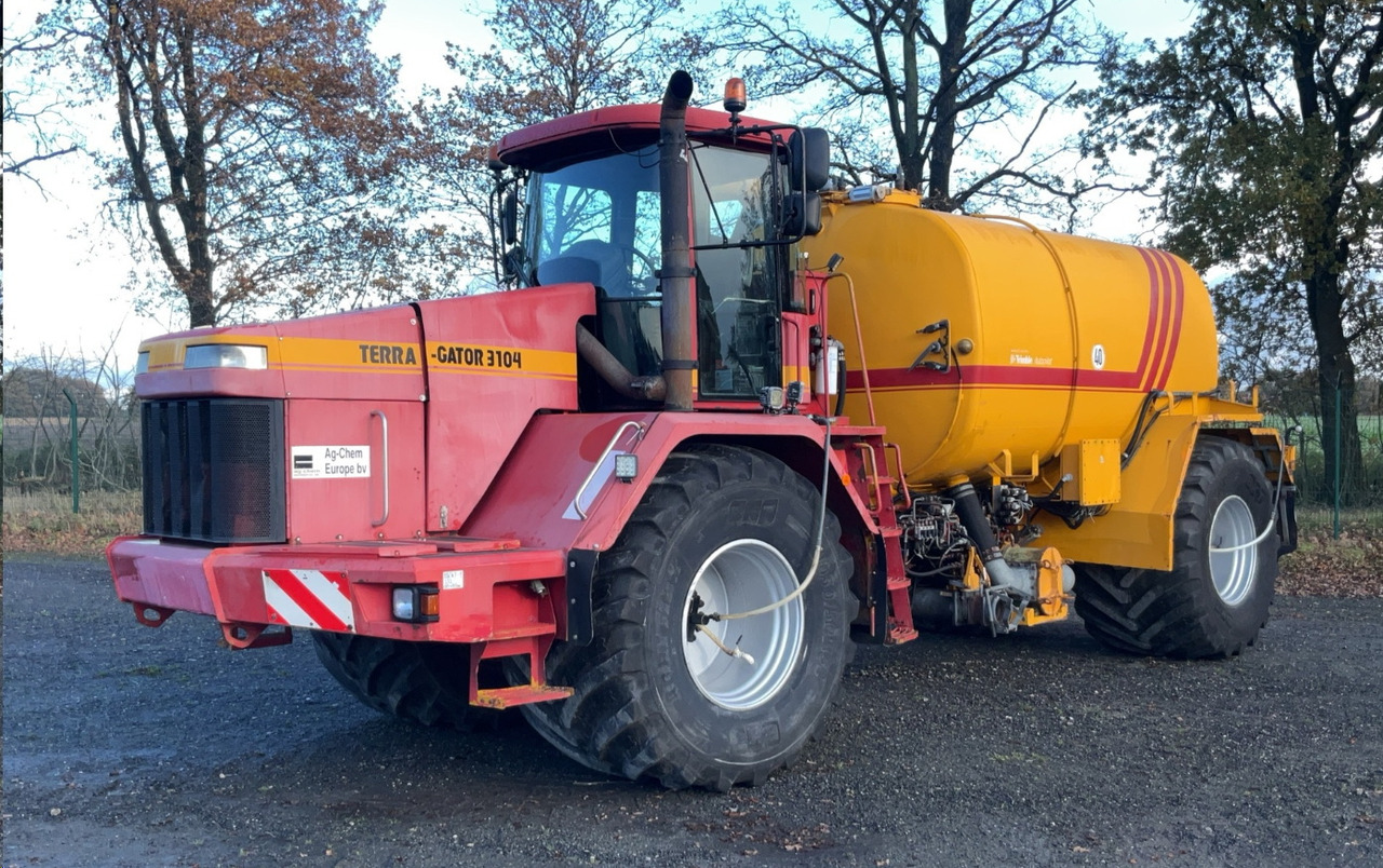 TERRA-GATOR TG 3104 Self-propelled liquid manure spreader - Esparcidor de estiércol: foto 1 TERRA-GATOR TG 3104 Self-propelled liquid manure spreader - Esparcidor de estiércol: foto 1