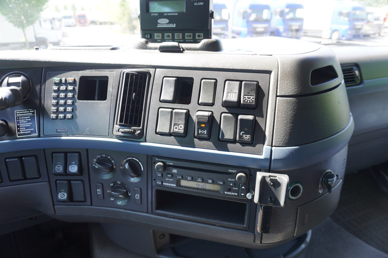 Camión frigorífico VOLVO FH 440 E5 6×2 Schmitz Refrigerator – pass-through Set 38 pallets: foto 21