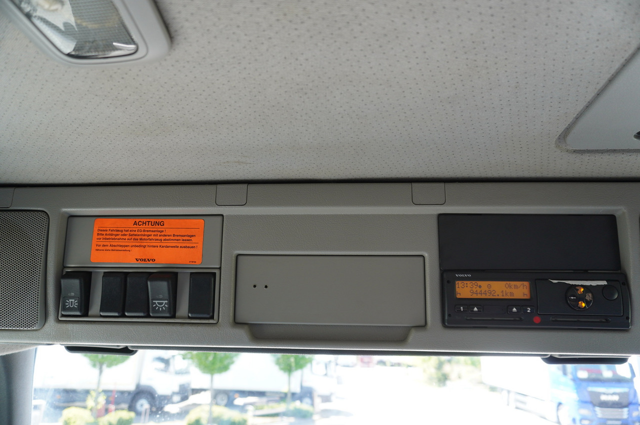 Camión frigorífico VOLVO FH 440 E5 6×2 Schmitz Refrigerator – pass-through Set 38 pallets: foto 22