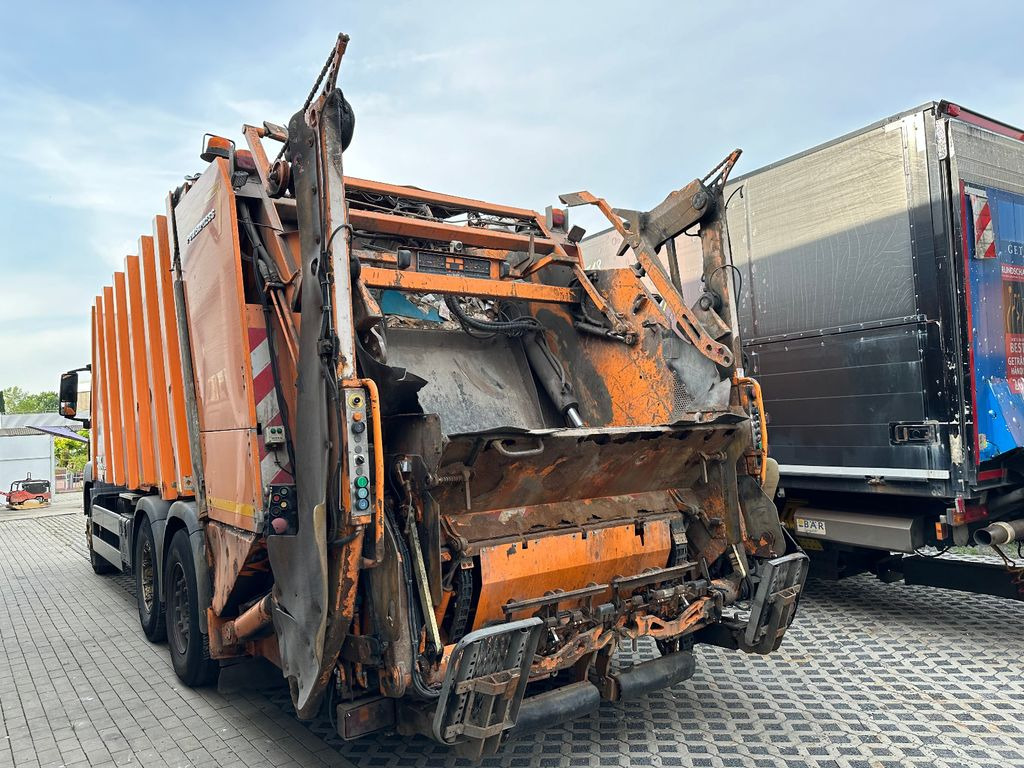 MAN TGS 28,320 Faun powerpress - Camión de basura: foto 4 MAN TGS 28,320 Faun powerpress - Camión de basura: foto 4
