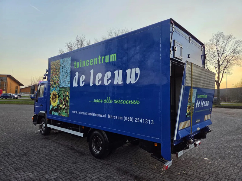 MAN L20 Full steel suspension Manual Dieslpump - Camión caja cerrada: foto 3 MAN L20 Full steel suspension Manual Dieslpump - Camión caja cerrada: foto 3