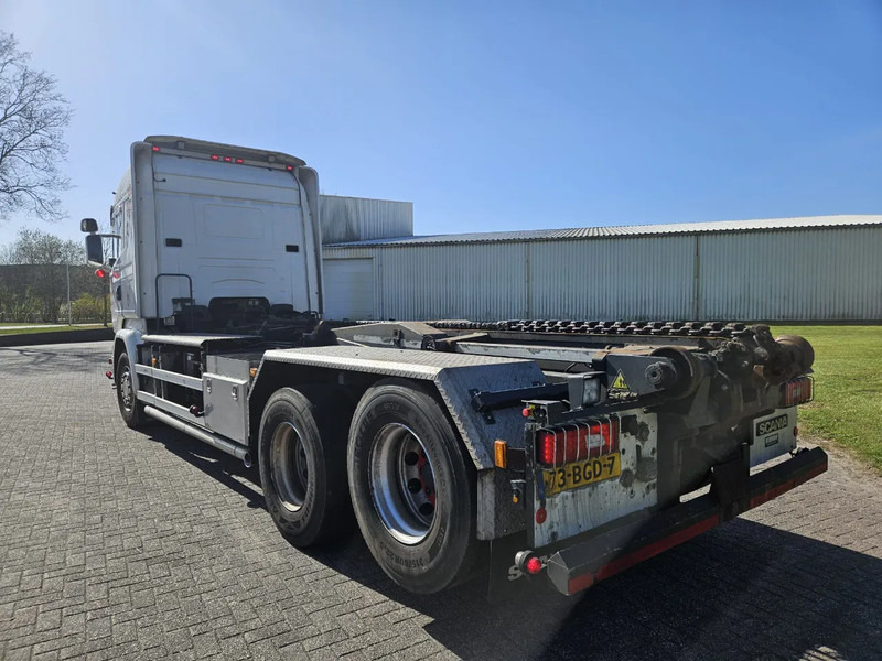 Scania R520 6X2 Retarder King o/t Road V8 - Camión portacontenedore/ Intercambiable: foto 4 Scania R520 6X2 Retarder King o/t Road V8 - Camión portacontenedore/ Intercambiable: foto 4