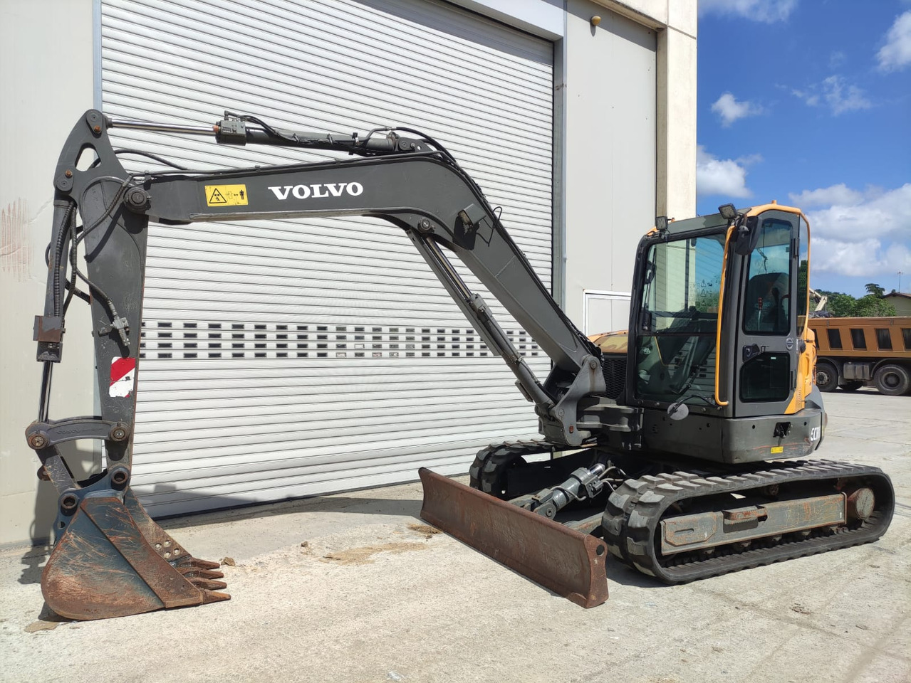VOLVO ECR88D - Excavadora de cadenas: foto 1 VOLVO ECR88D - Excavadora de cadenas: foto 1