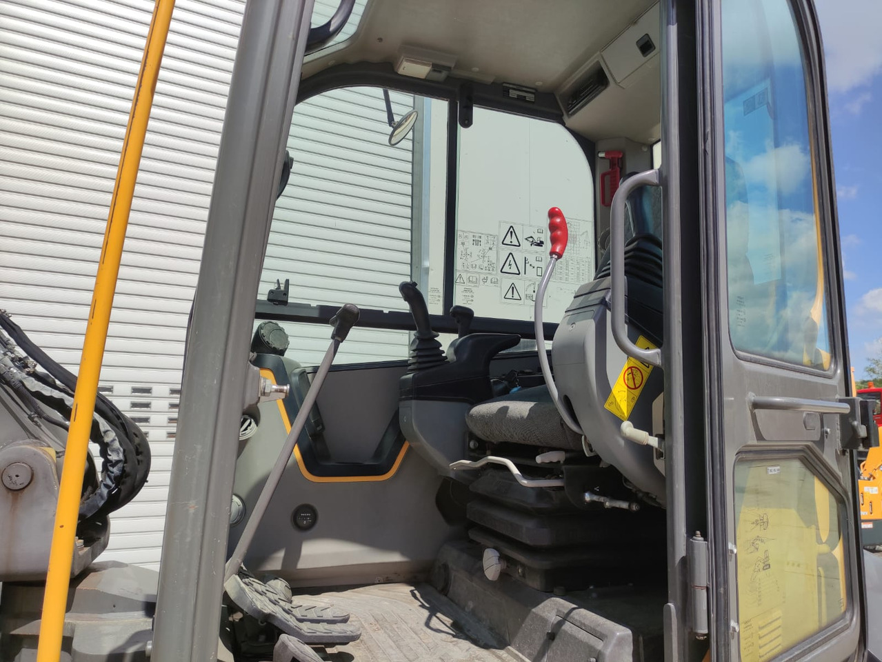 VOLVO ECR88D - Excavadora de cadenas: foto 5 VOLVO ECR88D - Excavadora de cadenas: foto 5