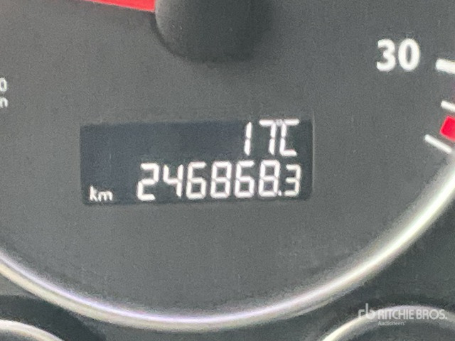 2009 MAN TGL 12.220 4x2 T/A Sleeper Truck Tractor - Camión lona: foto 5 2009 MAN TGL 12.220 4x2 T/A Sleeper Truck Tractor - Camión lona: foto 5