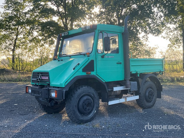 1998 Mercedes-Benz U90 4x4 Utility Truck - Vehículo municipal, Camión caja abierta: foto 2 1998 Mercedes-Benz U90 4x4 Utility Truck - Vehículo municipal, Camión caja abierta: foto 2
