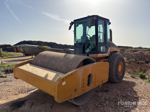 2004 Cat CS-663E Smooth Drum Compactor - Compactador: foto 1 2004 Cat CS-663E Smooth Drum Compactor - Compactador: foto 1