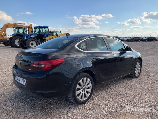 2015 Opel Astra Automobile - Coche: foto 5 2015 Opel Astra Automobile - Coche: foto 5