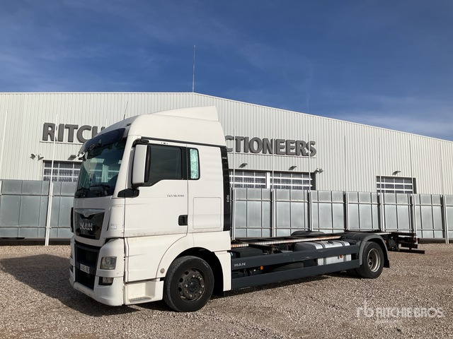 2016 MAN TGX18.440 4x2 Sleeper Container Truck - Camión portacontenedore/ Intercambiable: foto 1 2016 MAN TGX18.440 4x2 Sleeper Container Truck - Camión portacontenedore/ Intercambiable: foto 1