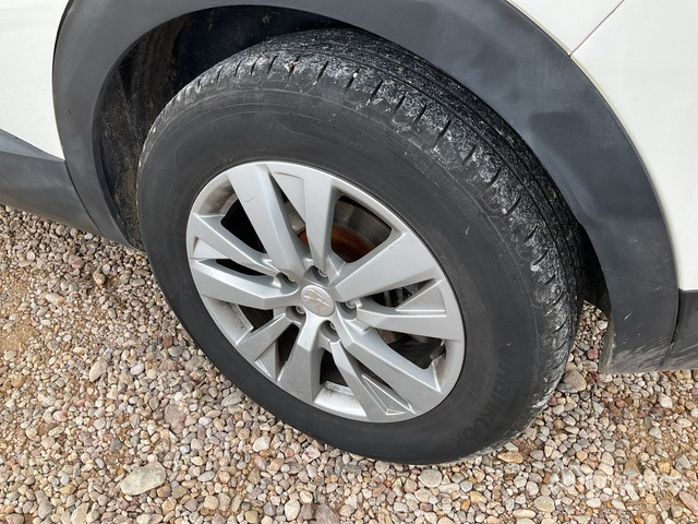 2019 Peugeot 3008 Active BlueHDI 1.5 SUV - SUV/ Todoterreno: foto 3 2019 Peugeot 3008 Active BlueHDI 1.5 SUV - SUV/ Todoterreno: foto 3