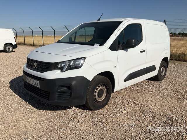 2021 Peugeot Partner Cargo Van - Furgoneta: foto 1 2021 Peugeot Partner Cargo Van - Furgoneta: foto 1