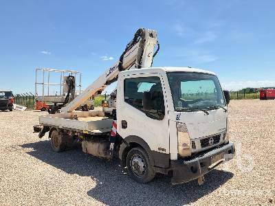 NISSAN CABSTAR NT400 2015 Oil&Steel Scorpion 1490 Sm ... - Camión con plataforma elevadora: foto 4 NISSAN CABSTAR NT400 2015 Oil&Steel Scorpion 1490 Sm ... - Camión con plataforma elevadora: foto 4