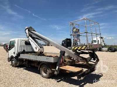 NISSAN CABSTAR NT400 2015 Oil&Steel Scorpion 1490 Sm ... - Camión con plataforma elevadora: foto 2 NISSAN CABSTAR NT400 2015 Oil&Steel Scorpion 1490 Sm ... - Camión con plataforma elevadora: foto 2