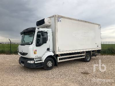 RENAULT MIDLUM 220.12 4x2 - Camión frigorífico: foto 1 RENAULT MIDLUM 220.12 4x2 - Camión frigorífico: foto 1