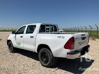 TOYOTA HILUX - Pick-up: foto 2 TOYOTA HILUX - Pick-up: foto 2