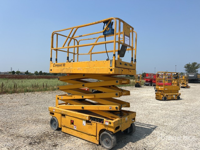 2007 Haulotte Compact 10 Scissor Lift - Plataforma de tijeras: foto 1 2007 Haulotte Compact 10 Scissor Lift - Plataforma de tijeras: foto 1