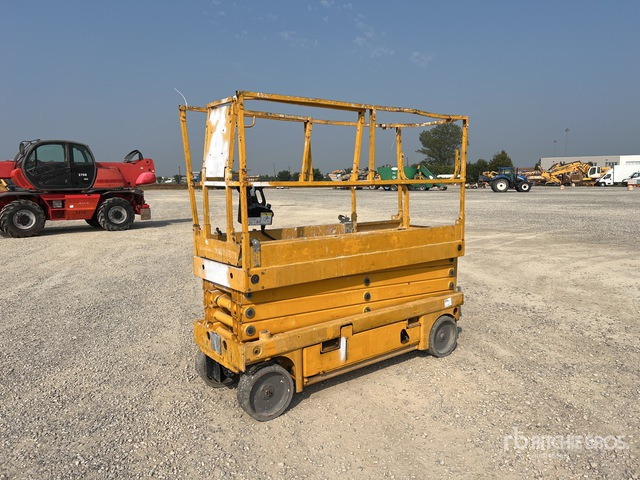 2007 Haulotte Compact 10N Electric (Inoperable) Scissor Lift - Plataforma de tijeras: foto 3 2007 Haulotte Compact 10N Electric (Inoperable) Scissor Lift - Plataforma de tijeras: foto 3