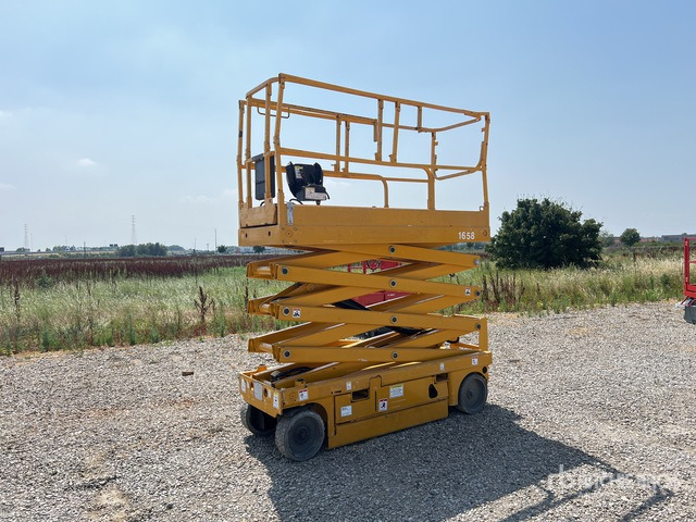 2007 Haulotte Compact 10N Electric Scissor Lift - Plataforma de tijeras: foto 2 2007 Haulotte Compact 10N Electric Scissor Lift - Plataforma de tijeras: foto 2