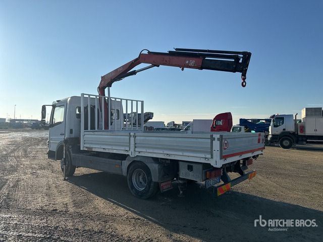 2009 Mercedes-Benz MB 818 K 2009 Fassi F65A.23 2710 kg on 4x2 Flatbed Truck with Crane - Camión caja abierta, Camión grúa: foto 3 2009 Mercedes-Benz MB 818 K 2009 Fassi F65A.23 2710 kg on 4x2 Flatbed Truck with Crane - Camión caja abierta, Camión grúa: foto 3