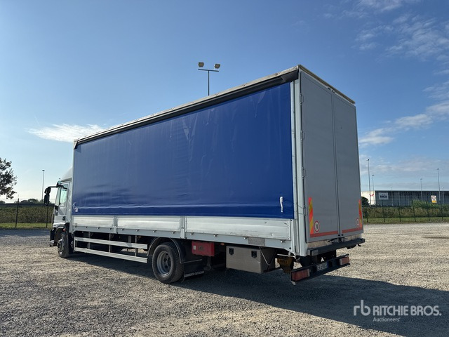 2011 Iveco Eurocargo 160E28 4x2 Curtain Side Truck - Camión lona: foto 3 2011 Iveco Eurocargo 160E28 4x2 Curtain Side Truck - Camión lona: foto 3