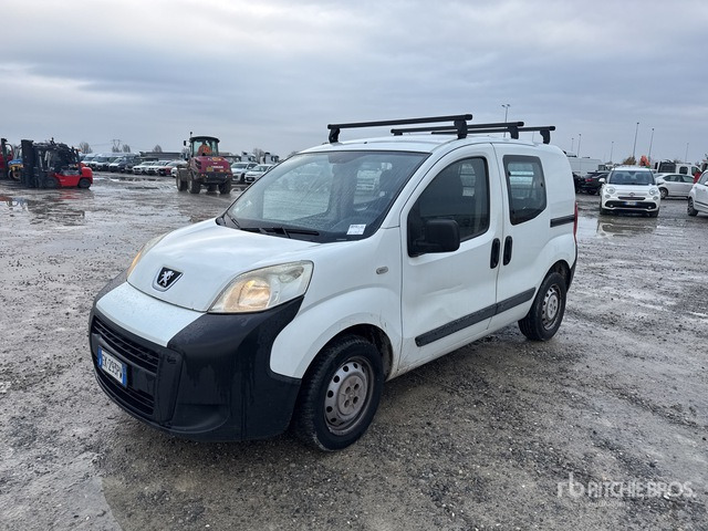 2011 Peugeot Bipper Van Truck - Camión caja cerrada: foto 1 2011 Peugeot Bipper Van Truck - Camión caja cerrada: foto 1