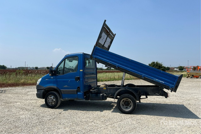 2014 Iveco Daily 35C11 Dump Truck: Light Duty - Furgoneta basculante: foto 1 2014 Iveco Daily 35C11 Dump Truck: Light Duty - Furgoneta basculante: foto 1