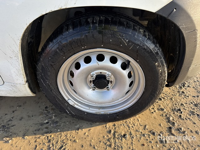 2016 Fiat Panda 1.3 MJT 80CV SES POP Van Truck - Camión caja cerrada: foto 5 2016 Fiat Panda 1.3 MJT 80CV SES POP Van Truck - Camión caja cerrada: foto 5