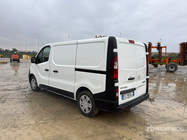 2016 Opel Vivaro Van Truck - Camión caja cerrada: foto 2 2016 Opel Vivaro Van Truck - Camión caja cerrada: foto 2