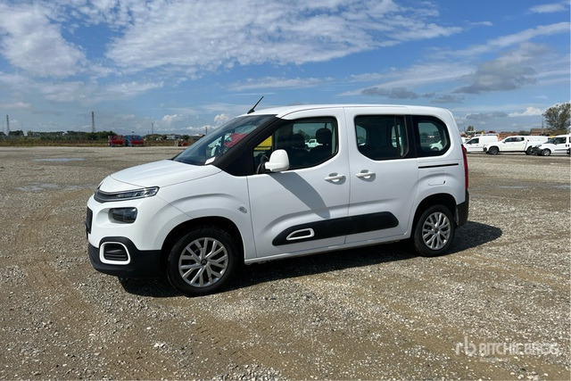 2021 Citroen Berlingo Autocarro furgonato - Furgoneta pequeña: foto 1 2021 Citroen Berlingo Autocarro furgonato - Furgoneta pequeña: foto 1