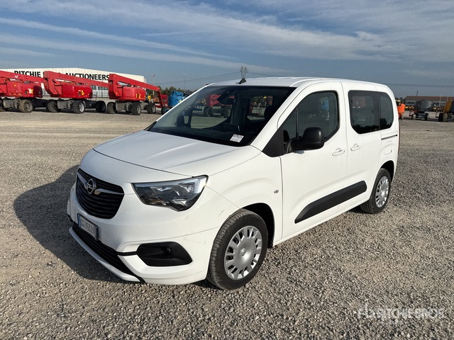 2021 Opel Combo LIFE 1.5 D 100CV EDITION PLUS L ... Van Truck - Furgoneta pequeña: foto 1 2021 Opel Combo LIFE 1.5 D 100CV EDITION PLUS L ... Van Truck - Furgoneta pequeña: foto 1