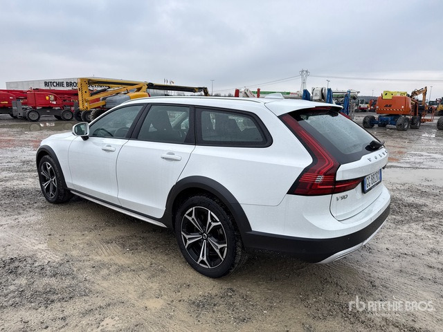 2021 Volvo V90 CROSS COUNTRY SW B4 D AUTO CC P ... Station Wagon - Coche familiar: foto 2 2021 Volvo V90 CROSS COUNTRY SW B4 D AUTO CC P ... Station Wagon - Coche familiar: foto 2