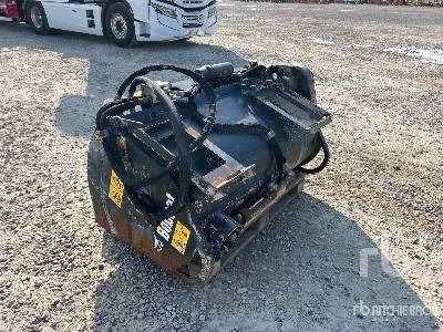 BOBCAT MB250SD to fit Bobcat T870HJF - Cuba hormigonera, Implemento: foto 2 BOBCAT MB250SD to fit Bobcat T870HJF - Cuba hormigonera, Implemento: foto 2