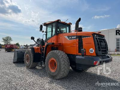 DOOSAN DL300-5 - Cargadora de ruedas: foto 2 DOOSAN DL300-5 - Cargadora de ruedas: foto 2