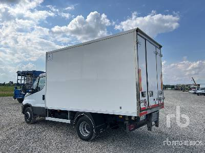 IVECO 60C15 4x2 - Camión frigorífico: foto 2 IVECO 60C15 4x2 - Camión frigorífico: foto 2