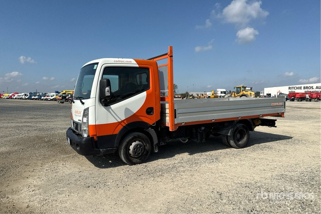 Nissan Cabstar NT400 Autocarro cassone fisso - Camión caja abierta: foto 2 Nissan Cabstar NT400 Autocarro cassone fisso - Camión caja abierta: foto 2
