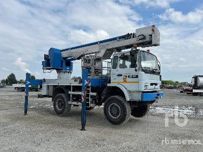 RENAULT MIDLINER 2002 Multitel Pagliero J328.200 ... - Camión con plataforma elevadora: foto 4 RENAULT MIDLINER 2002 Multitel Pagliero J328.200 ... - Camión con plataforma elevadora: foto 4