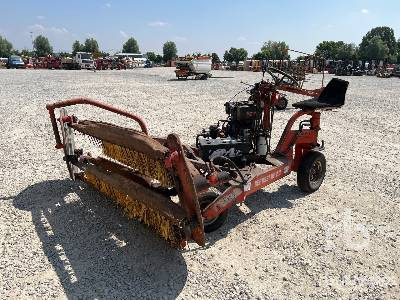 REPOSSI RF 2.3 Farm Sweeper - Henificadora: foto 1 REPOSSI RF 2.3 Farm Sweeper - Henificadora: foto 1