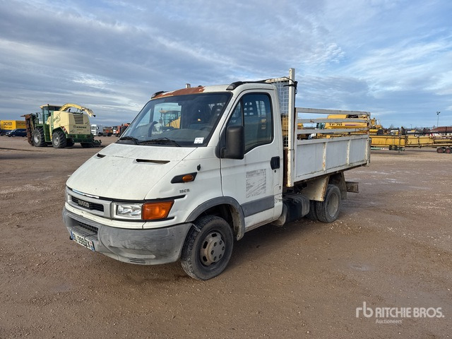 2002 Iveco Daily 35C11 4x2 Camion Benne (Inoperable) Dump Truck: Light Duty - Camión volquete: foto 1 2002 Iveco Daily 35C11 4x2 Camion Benne (Inoperable) Dump Truck: Light Duty - Camión volquete: foto 1