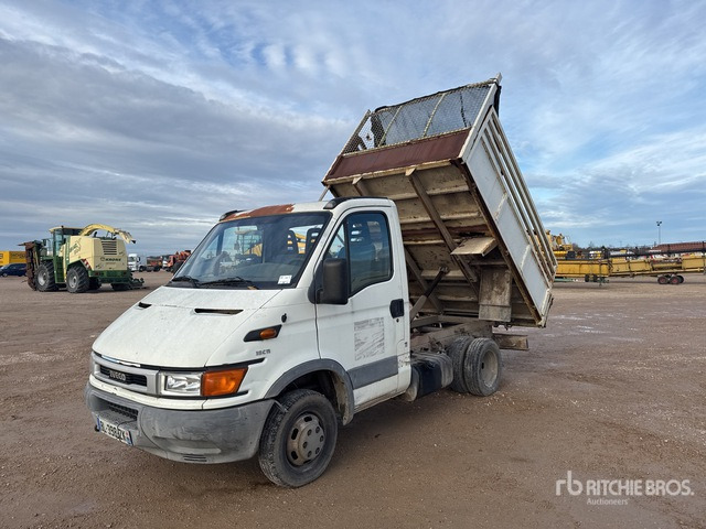 2002 Iveco Daily 35C11 4x2 Camion Benne (Inoperable) Dump Truck: Light Duty - Camión volquete: foto 2 2002 Iveco Daily 35C11 4x2 Camion Benne (Inoperable) Dump Truck: Light Duty - Camión volquete: foto 2