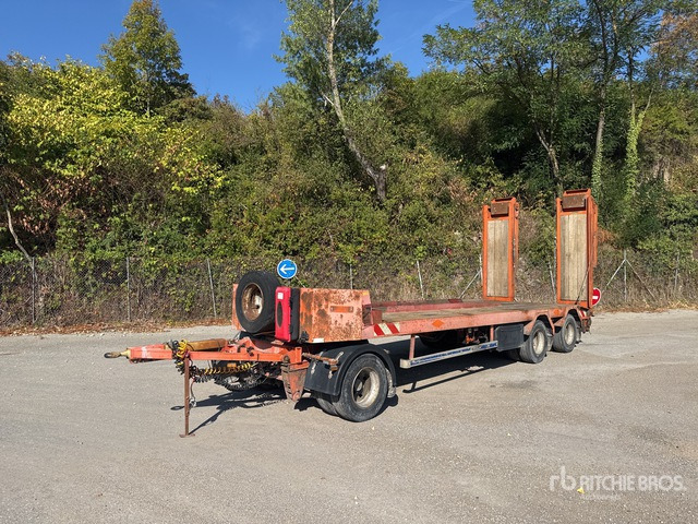 2003 TR AX R243WUL Tri/A Single Drop Remorque Port ... Lowboy Trailer - Remolque portavehículos: foto 1 2003 TR AX R243WUL Tri/A Single Drop Remorque Port ... Lowboy Trailer - Remolque portavehículos: foto 1