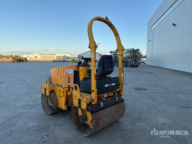 2010 Ammann AV26-2 Compacteur Vibrant Tandem Double Drum Roller - Apisonadora de asfalto: foto 3 2010 Ammann AV26-2 Compacteur Vibrant Tandem Double Drum Roller - Apisonadora de asfalto: foto 3