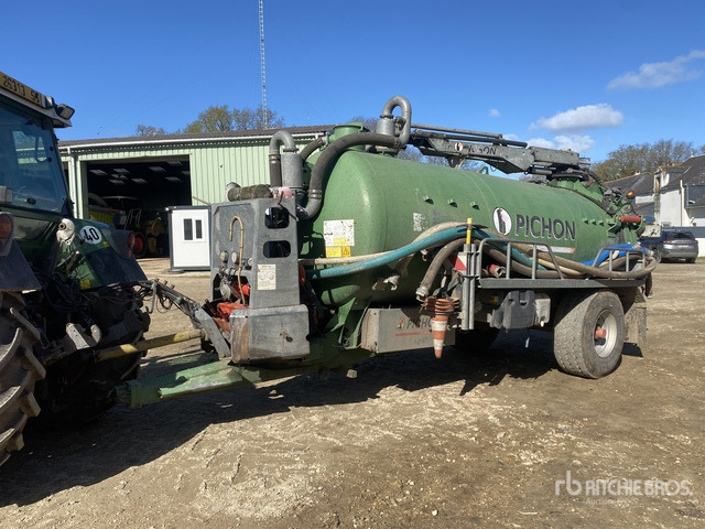 2011 Pichon TCI 10400 S/A Tonne A Lisier Aspirante 1 ... Vacuum Tanker Trailer - Cuba de purín: foto 2 2011 Pichon TCI 10400 S/A Tonne A Lisier Aspirante 1 ... Vacuum Tanker Trailer - Cuba de purín: foto 2