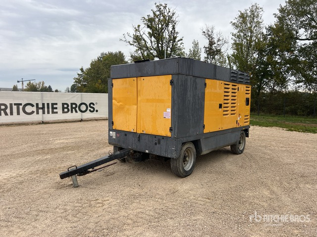 2015 Atlas Copco XAHS447 Mobile 25000 L Compresseur A Air Air Compressor - Compresor de aire: foto 1 2015 Atlas Copco XAHS447 Mobile 25000 L Compresseur A Air Air Compressor - Compresor de aire: foto 1