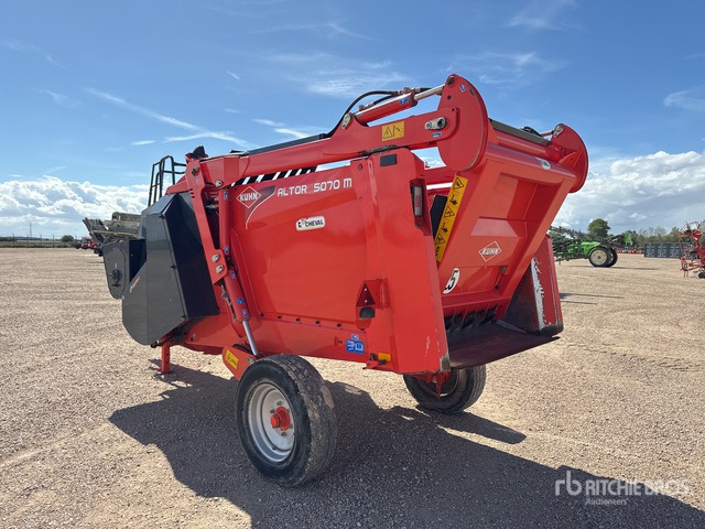 2015 Kuhn Altor 5070M Pailleuse Distributrice Livestock Feeder - Desensiladora: foto 3 2015 Kuhn Altor 5070M Pailleuse Distributrice Livestock Feeder - Desensiladora: foto 3