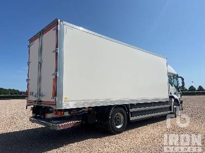 IVECO STRALIS 330E6 4x2 Driving School (Unused) - Camión caja cerrada: foto 3 IVECO STRALIS 330E6 4x2 Driving School (Unused) - Camión caja cerrada: foto 3