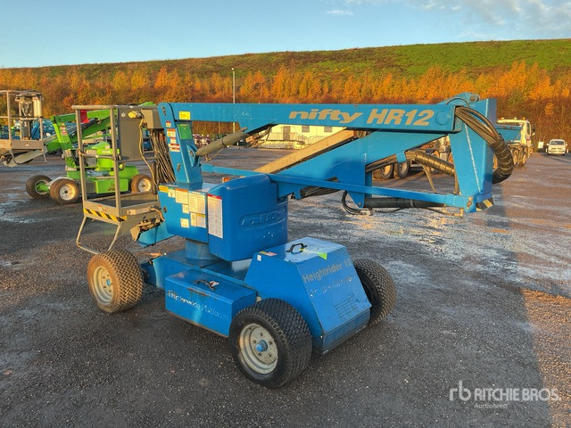 2013 Nifty-Lift HR12NDE 2WD Hybrid Articulating Boom Lift - Plataforma articulada: foto 4 2013 Nifty-Lift HR12NDE 2WD Hybrid Articulating Boom Lift - Plataforma articulada: foto 4