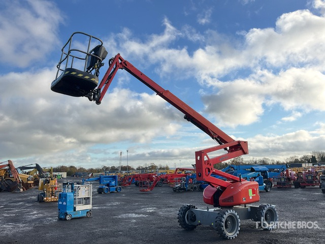 2013 Nifty-Lift HR15D 4WD Diesel Articulating Boom Lift - Plataforma articulada: foto 1 2013 Nifty-Lift HR15D 4WD Diesel Articulating Boom Lift - Plataforma articulada: foto 1