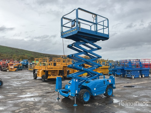 2014 Haulotte Compact 12DX 4x4 Diesel Scissor Lift - Plataforma de tijeras: foto 2 2014 Haulotte Compact 12DX 4x4 Diesel Scissor Lift - Plataforma de tijeras: foto 2