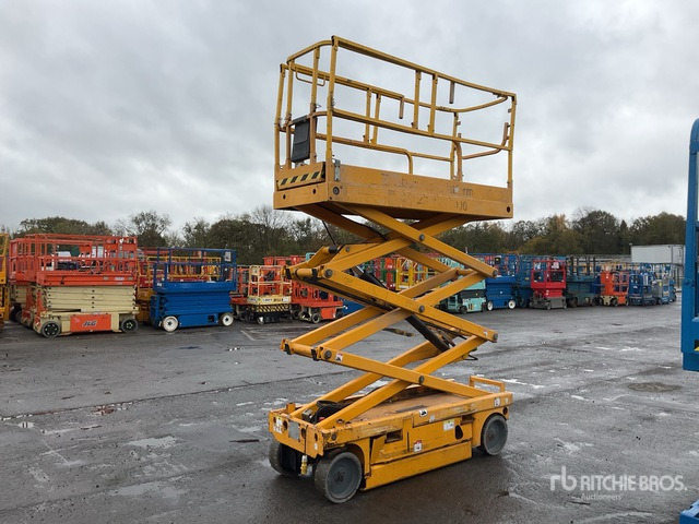 Plataforma de tijeras 2014 Haulotte Compact 8 Electric Scissor Lift: foto 1