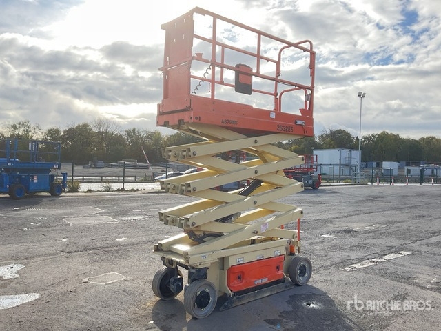 2015 JLG 2632ES Electric Scissor Lift - Plataforma de tijeras: foto 2 2015 JLG 2632ES Electric Scissor Lift - Plataforma de tijeras: foto 2